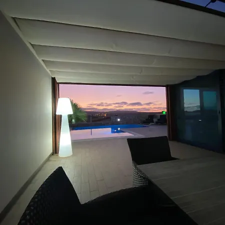 Loba With Private Pool * קוסטה קלמה