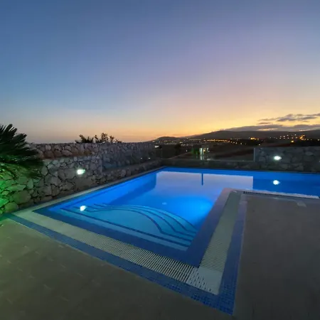 Villa Loba With Private Pool